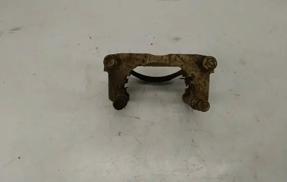 Toyota RAV 4 (XA20) Front Brake Caliper Pad/Carrier 