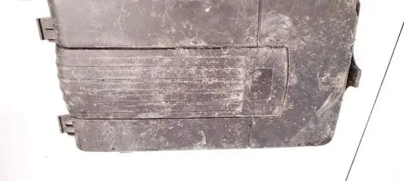 Volkswagen PASSAT B7 Battery box tray cover/lid 3C0915443A