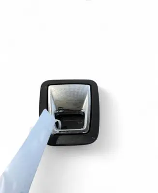 Volvo XC90 Tie down hook / loop 31462873