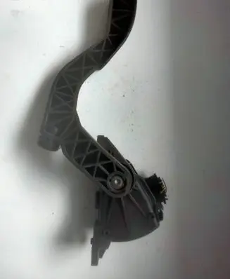 Volkswagen PASSAT B5.5 Accelerator throttle pedal 8D1723523M 6PV00837602