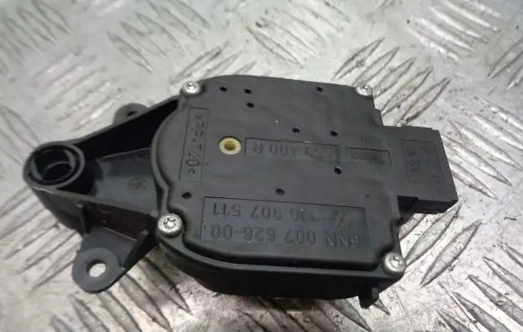 Seat Leon (1M) A/C air flow flap actuator/motor 1J0907511