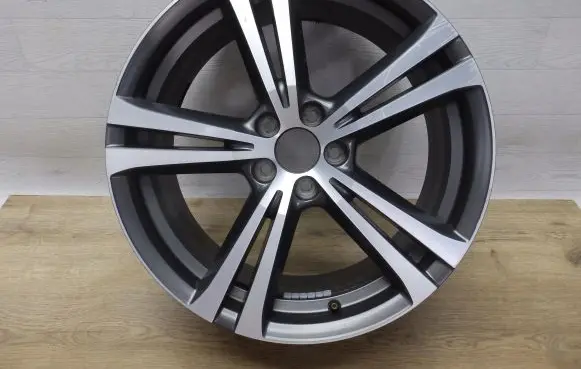 R19 alloy rim