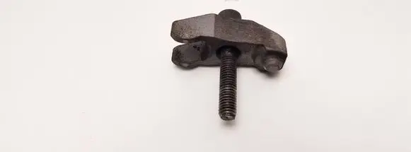 Volvo S80 Fuel Injector clamp holder