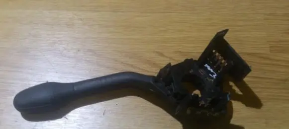 Volkswagen Golf III Wiper control stalk 1h6953503f