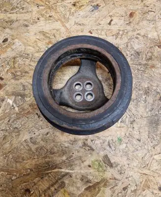 Mercedes-Benz E W212 Crankshaft pulley 201613G0