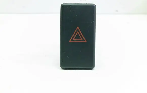 Toyota Avensis T250 Hazard light switch 157963 TR9503