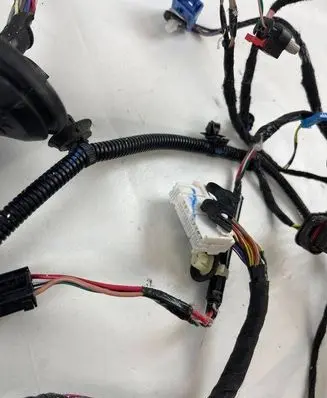Tesla Model 3 Front door wiring loom YZZ202901904940 306796300B