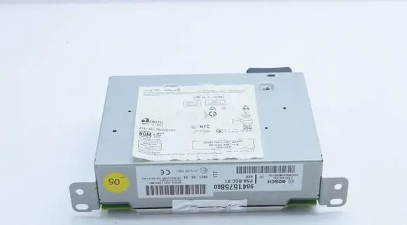 Opel Vivaro Radio/CD/DVD/GPS head unit 9841575880 7503900297