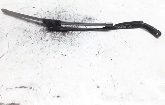 Windshield/front glass wiper blade