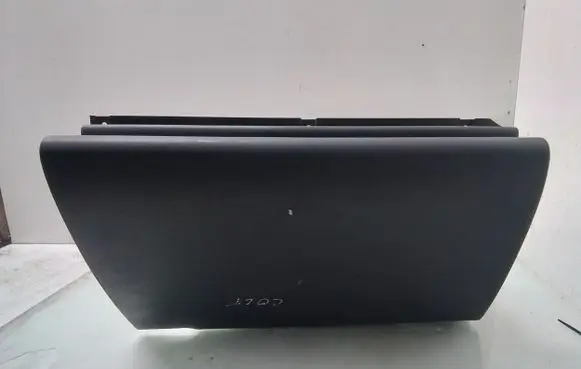 Mitsubishi Colt Glove box