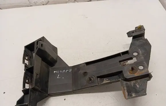 Opel Movano A Rear bumper mounting bracket 7700352211