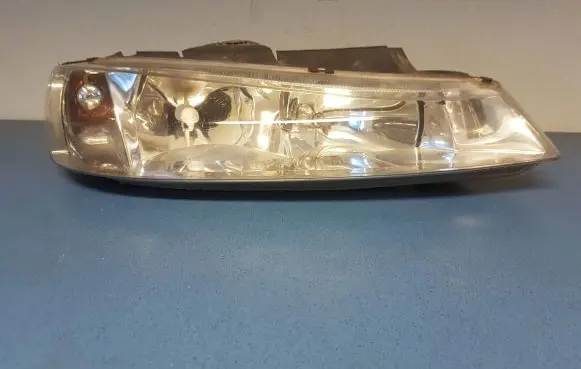 Peugeot 406 Headlight/headlamp 1305235437