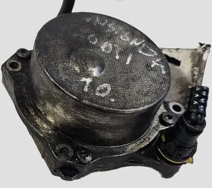 Opel Insignia A Vacuum pump