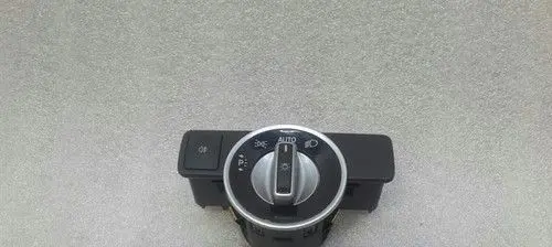 Mercedes-Benz A W176 Headlight level height control switch A2129050551