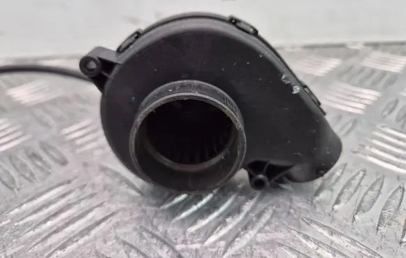 BMW 5 E39 Engine control unit/module fan 1745181 129017451811 0130002830