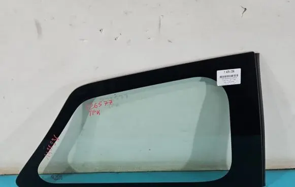 Toyota Yaris Rear side window IMPRK1425236