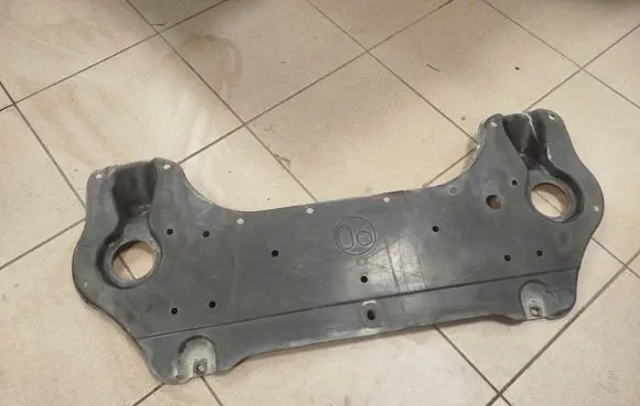 Lexus RX 330 - 350 - 400H Engine splash shield/under tray 5144248020