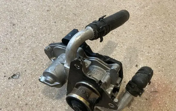 Audi Q5 SQ5 EGR valve 04L131501E