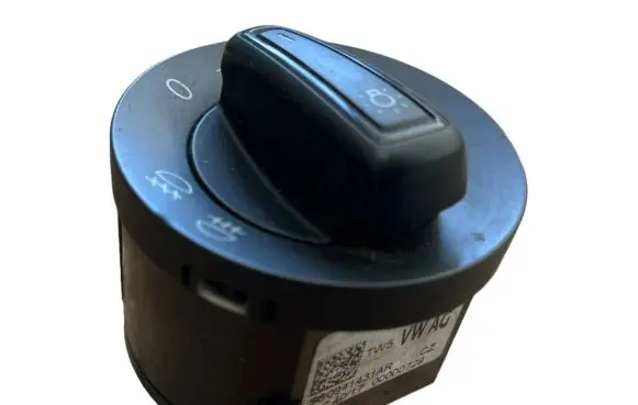 Volkswagen Touran III Light switch 5G0941431AR 00000729