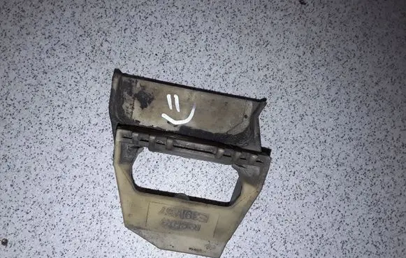 BMW 5 E39 Radiator mount bracket 17112247894 2247894