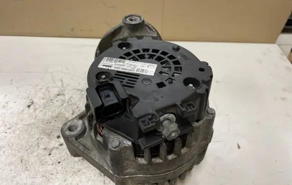 BMW 3 F30 F35 F31 Generator/alternator 8519890AI01 S26AN14 2617511A