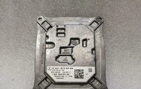 Mercedes-Benz S W221 Headlight ballast module Xenon A2218706389