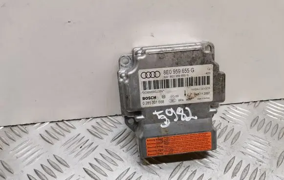 Audi A4 S4 B7 8E 8H Airbag control unit/module 8E0959655G