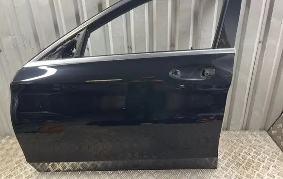 Mercedes-Benz C W205 Front door 