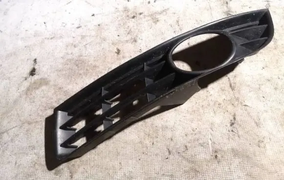 Front bumper lower grill