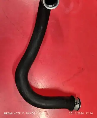 Mercedes-Benz C AMG W204 Engine coolant pipe/hose 064467