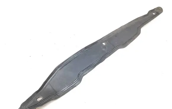Maserati Ghibli Fender end trim 670001706 24143 PP500