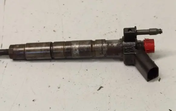 BMW X5 E70 Fuel injector 780543003 0445117017