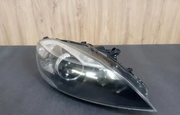 Volvo V40 Cross country Headlight/headlamp 31283335