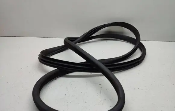 KIA Ceed Front door rubber seal 