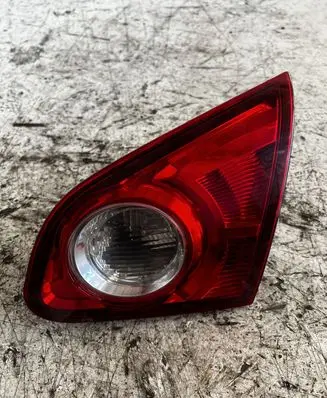 Nissan Qashqai Tailgate rear/tail lights