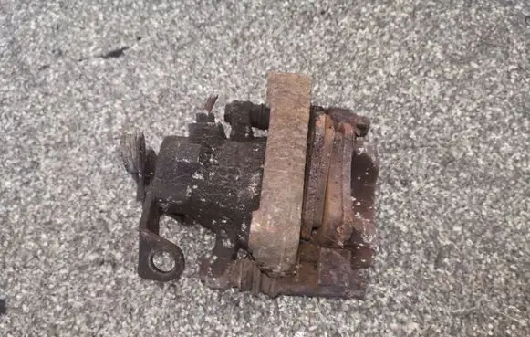 Citroen C3 Picasso Rear brake caliper