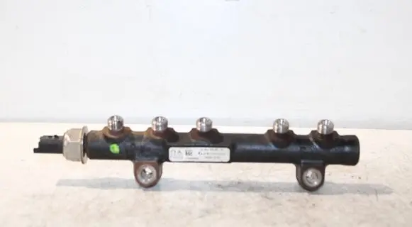 Volvo V60 Fuel main line pipe 9685297580 9670076780