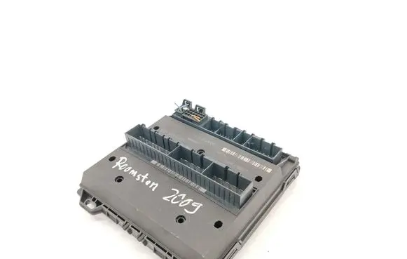 Skoda Fabia Mk2 (5J) Comfort/convenience module 6Q1937049F
