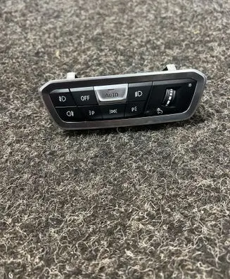 BMW X5 G05 Light switch 9461134