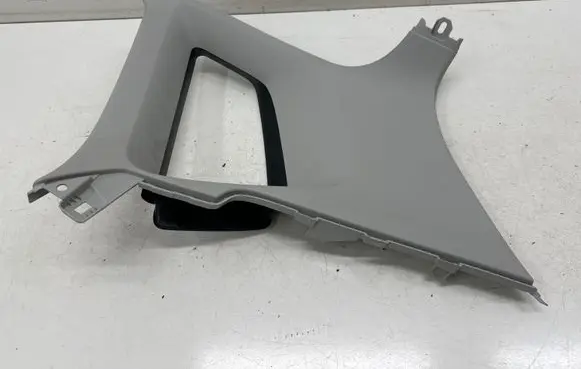 Volkswagen Golf Sportsvan (C) pillar trim 510867288A