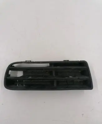 Volkswagen Golf IV Front bumper lower grill 1J0853665B