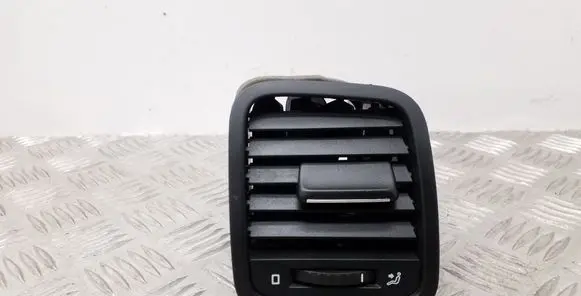Skoda Yeti (5L) Dashboard side air vent grill/cover trim 5L0819702