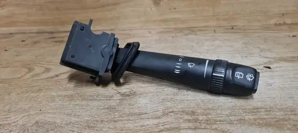 Volvo V70 Wiper control stalk 8691545