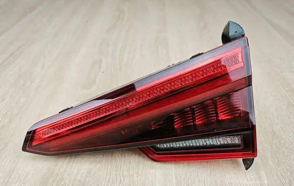 Audi A4 S4 B9 Tailgate rear/tail lights 8W5945094C
