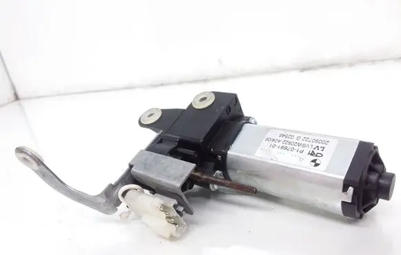 BMW 7 F01 F02 F03 F04 Steering column adjust motor 20090722 P10769101 P1078340304