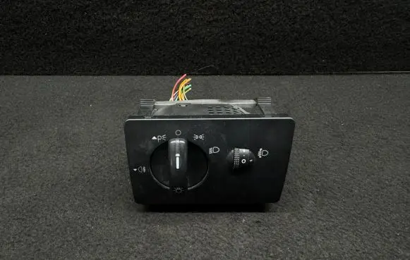 Ford Focus Light switch 7M5T13A024EA