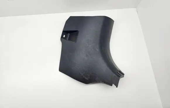 Foot area side trim