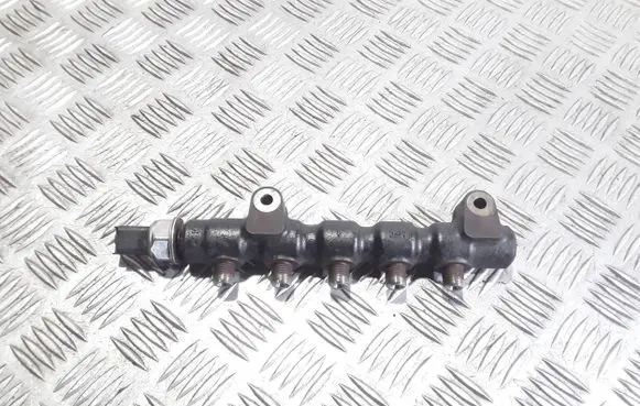 Fuel main line pipe