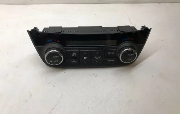 Toyota RAV 4 (XA40) Climate control unit 5590042450 75F5461