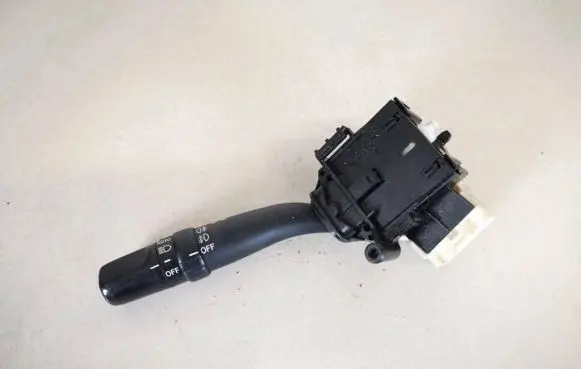 Toyota Avensis T250 Indicator stalk 173650b